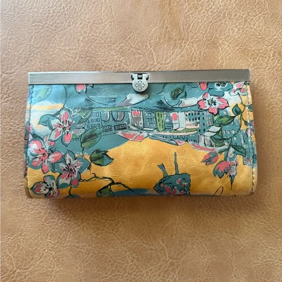 NWT PATRICIA NASH beautiful girl print Leather Wallet - Picture 1 of 5